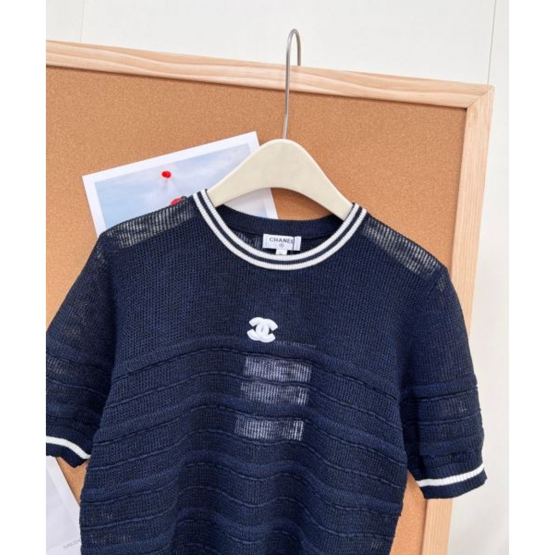 透かしラインが映える CHANEL シャネル コピー クルーネックニット ネイビー系 コンパクトシルエット