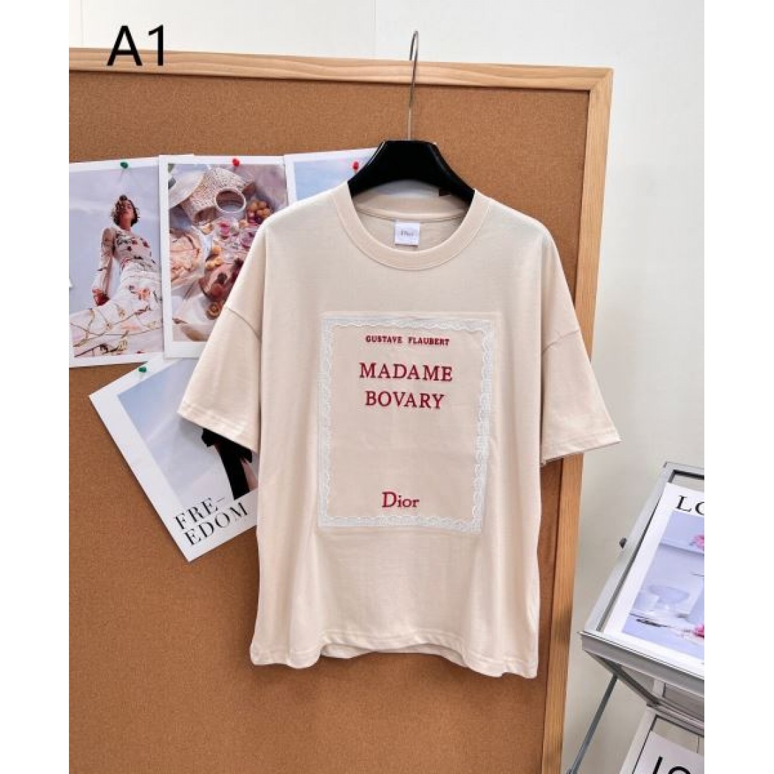 文学モチーフが映える DIOR ディオール コピー クルーネックTシャツ タイポグラフィ 知的カジュアル