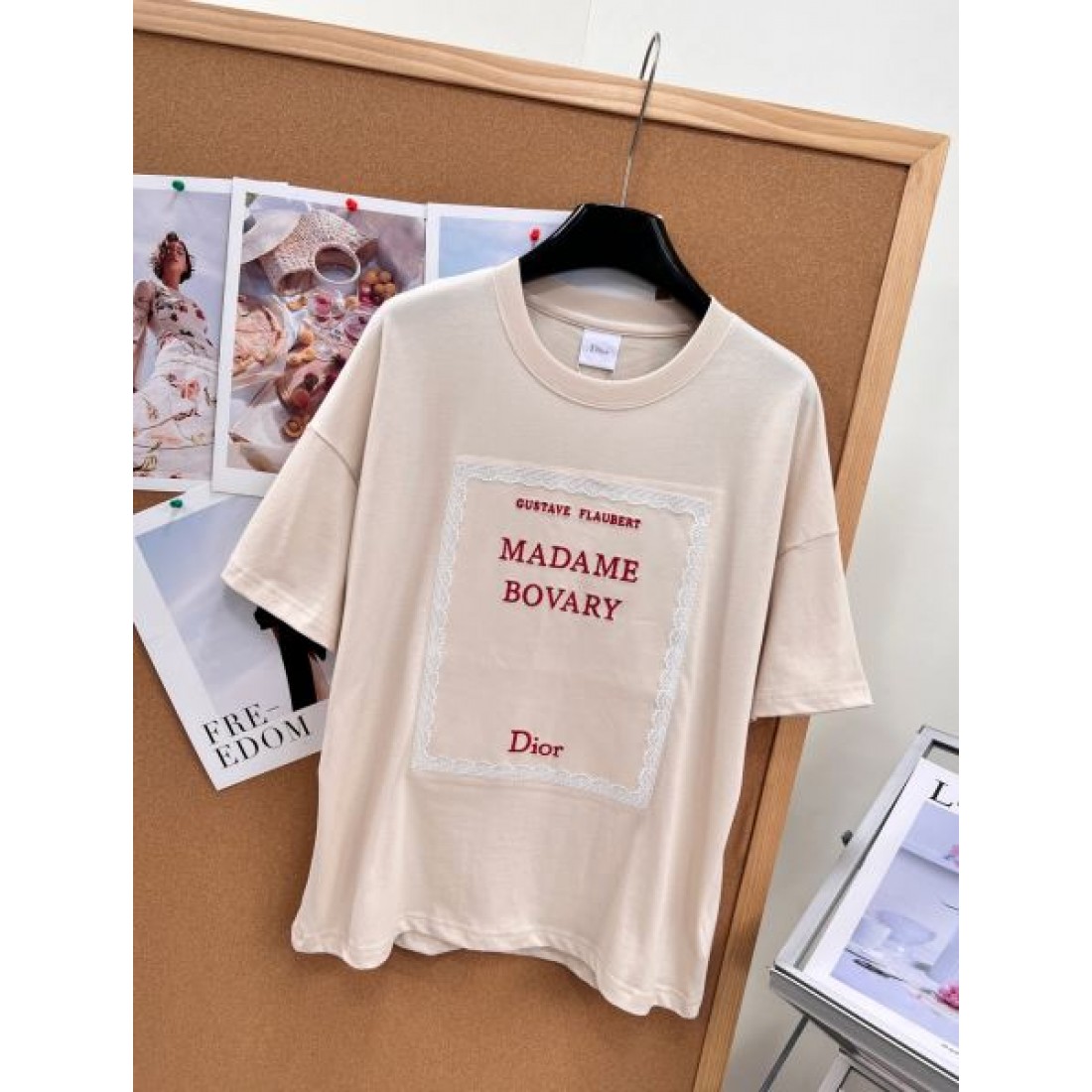 文学モチーフが映える DIOR ディオール コピー クルーネックTシャツ タイポグラフィ 知的カジュアル