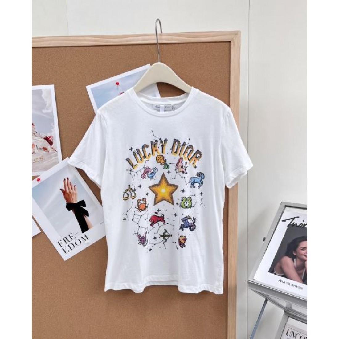 幸運モチーフが映える DIOR ディオール コピー グラフィックTシャツ フラワー＆ハート アートコラージュ
