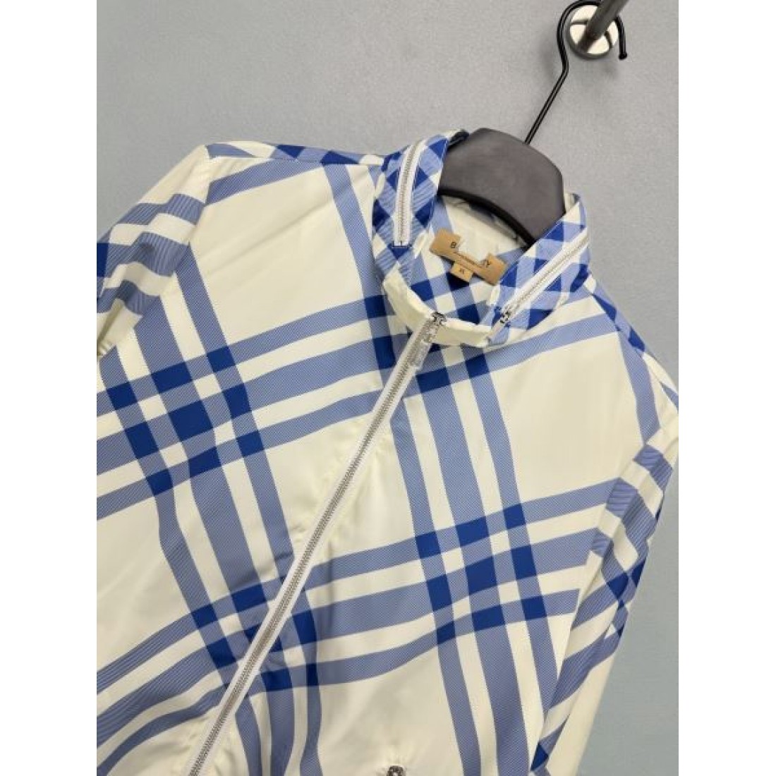 旬顔 BURBERRY バーバリー コピー チェックジャケット 配色ライン ジップアップ 軽快カジュアル