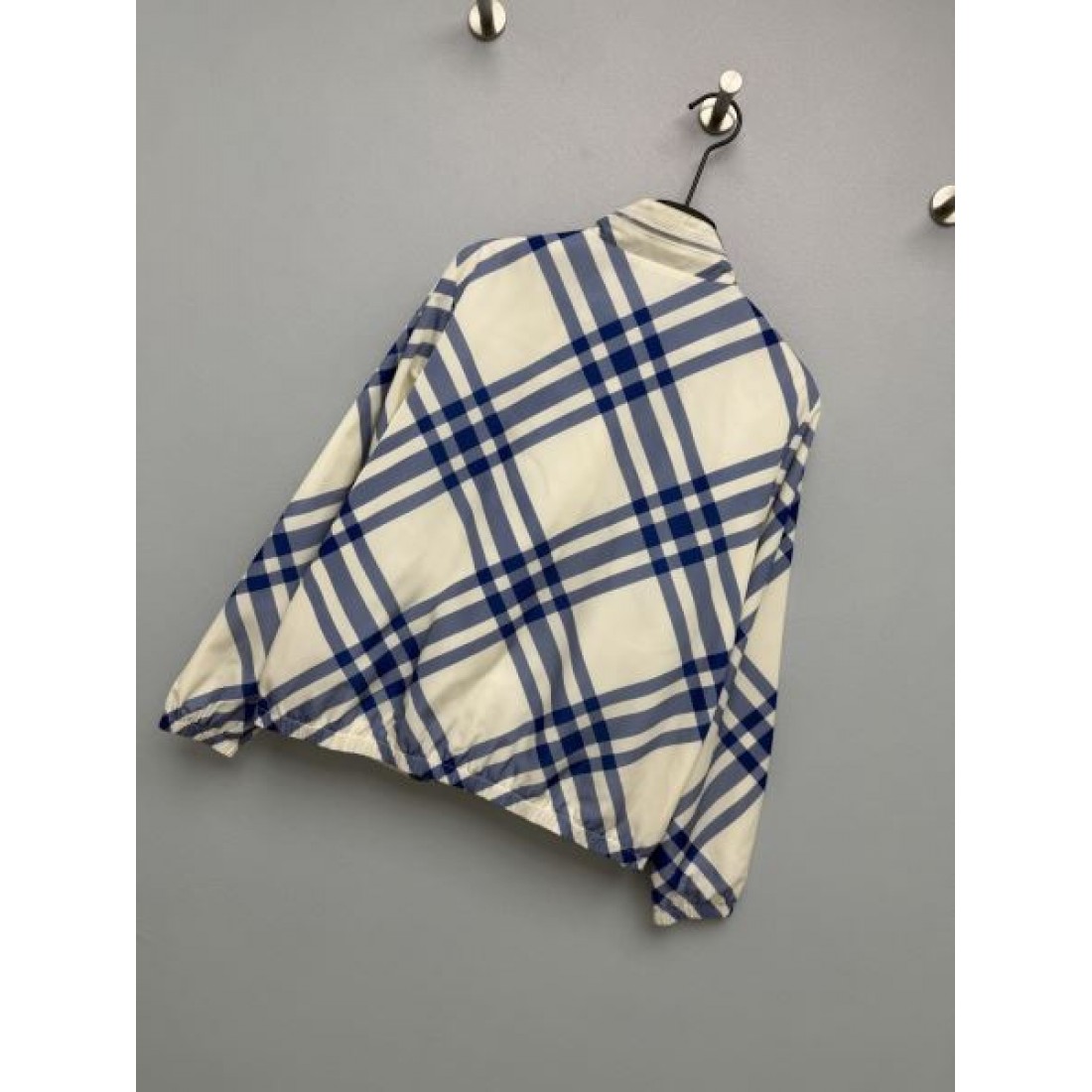 旬顔 BURBERRY バーバリー コピー チェックジャケット 配色ライン ジップアップ 軽快カジュアル