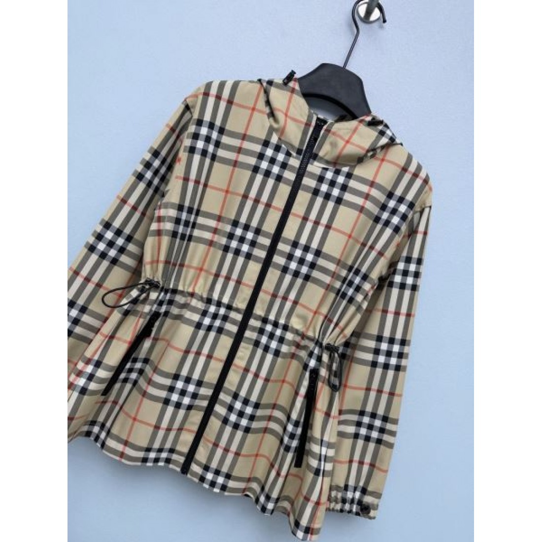 質感際立つ BURBERRY バーバリー コピー チェックブルゾン すっきりシルエット 都会派カジュアル