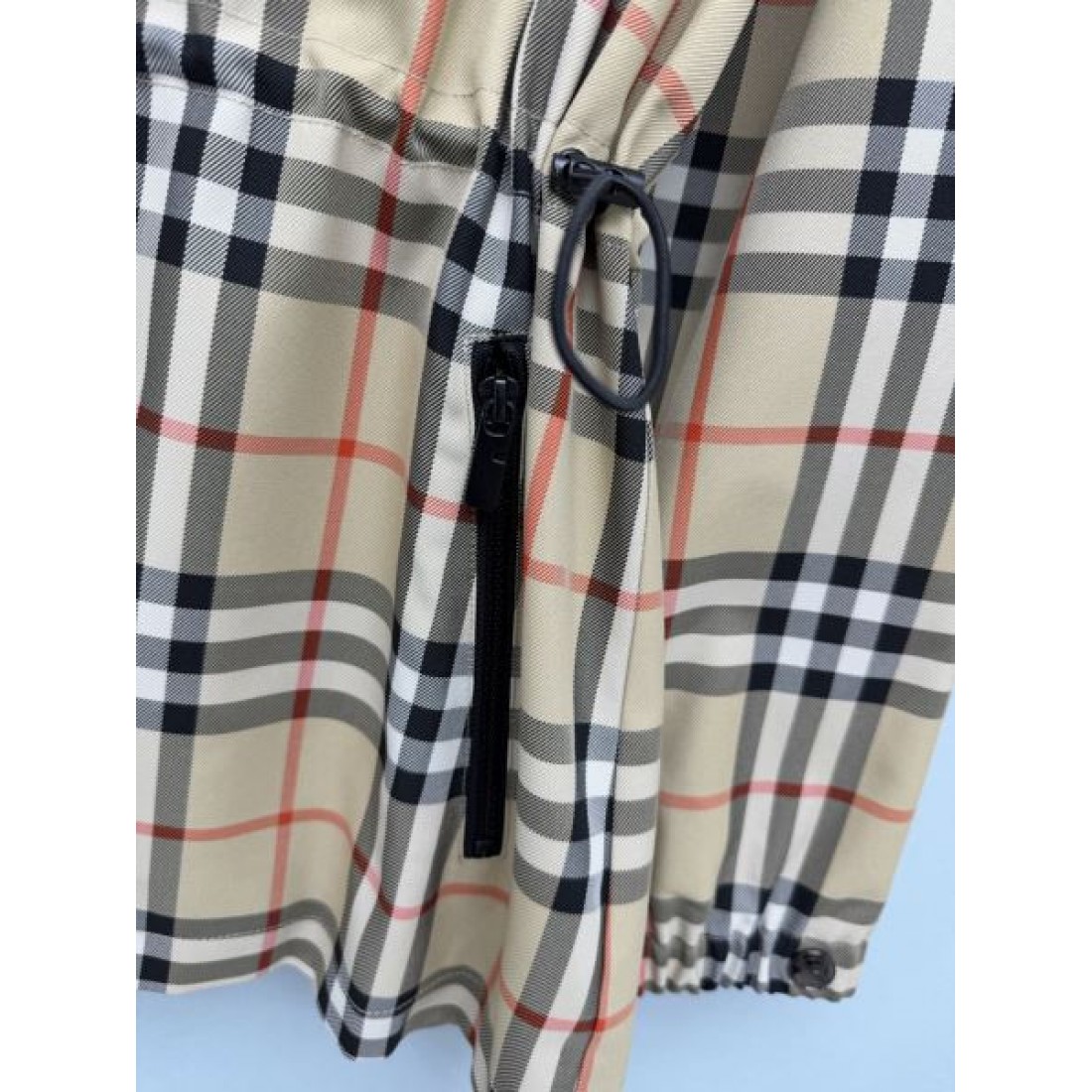 質感際立つ BURBERRY バーバリー コピー チェックブルゾン すっきりシルエット 都会派カジュアル