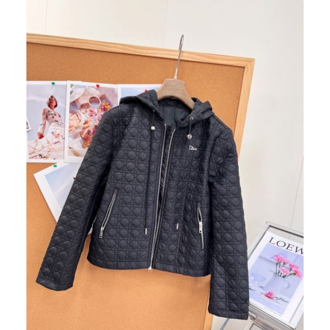 立体キルト仕立て DIOR ディオール コピー フーデッドジャケット ドローコード仕様 軽快ショートライン