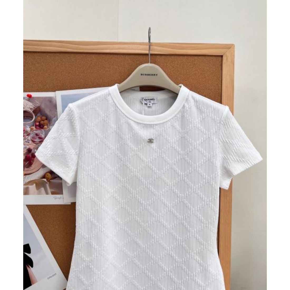ダイヤ柄 立体テクスチャー クルーネック CHANEL シャネル コピー 半袖Tシャツ フレンチミニマル