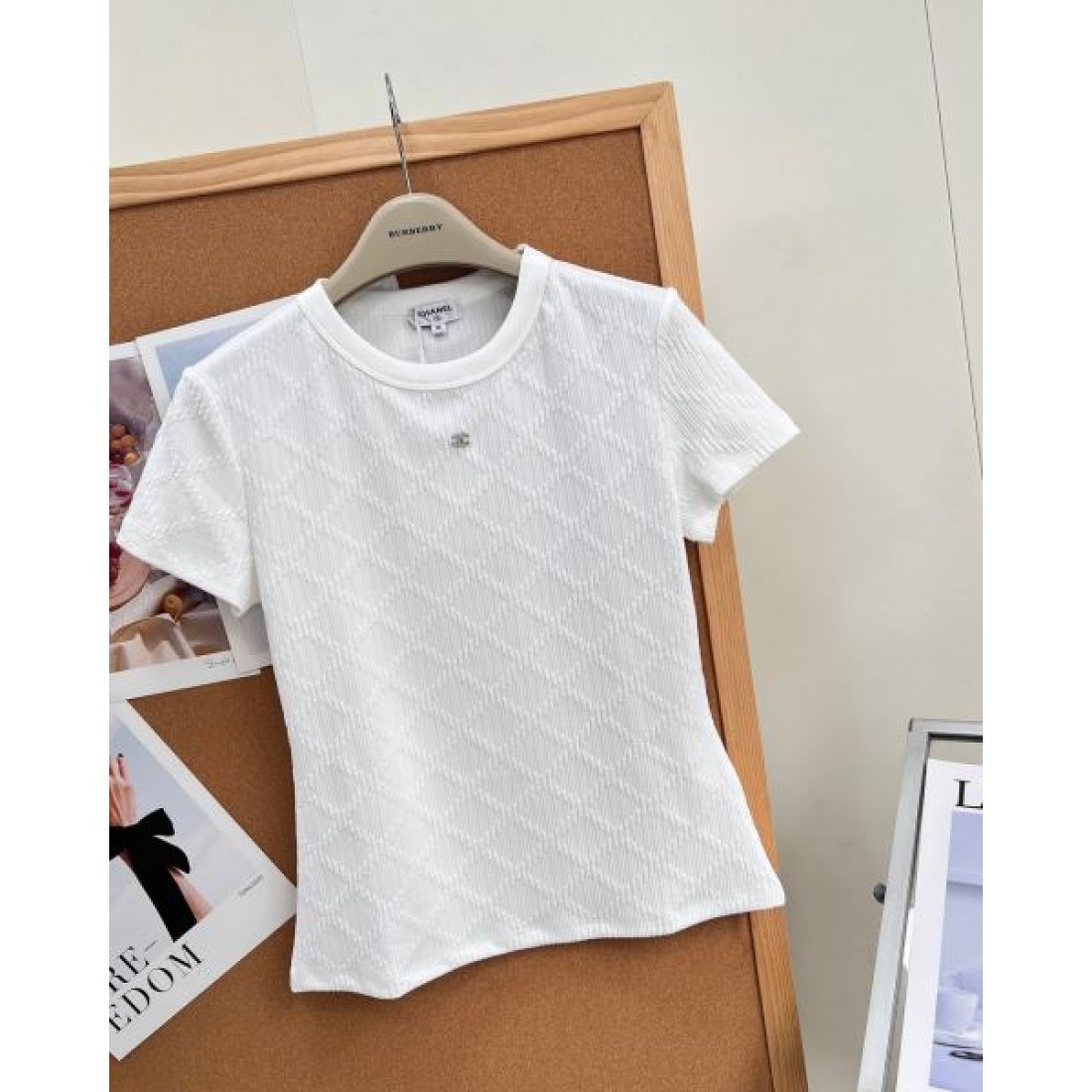ダイヤ柄 立体テクスチャー クルーネック CHANEL シャネル コピー 半袖Tシャツ フレンチミニマル
