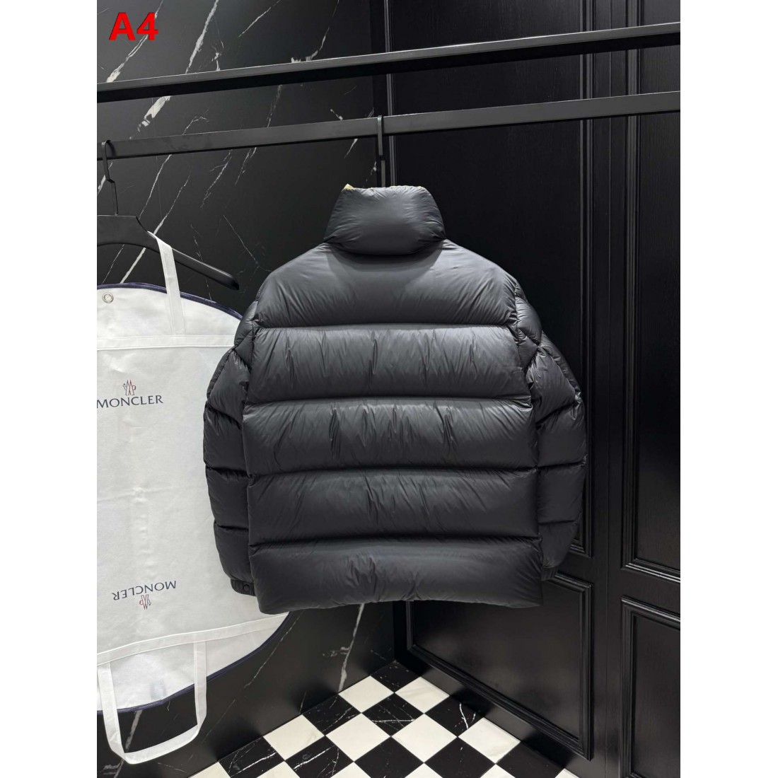 グレー・ダークネイビー・ブラック コントラスト仕様 MONCLER モンクレール コピー ショートダウン デイリーカジュアル