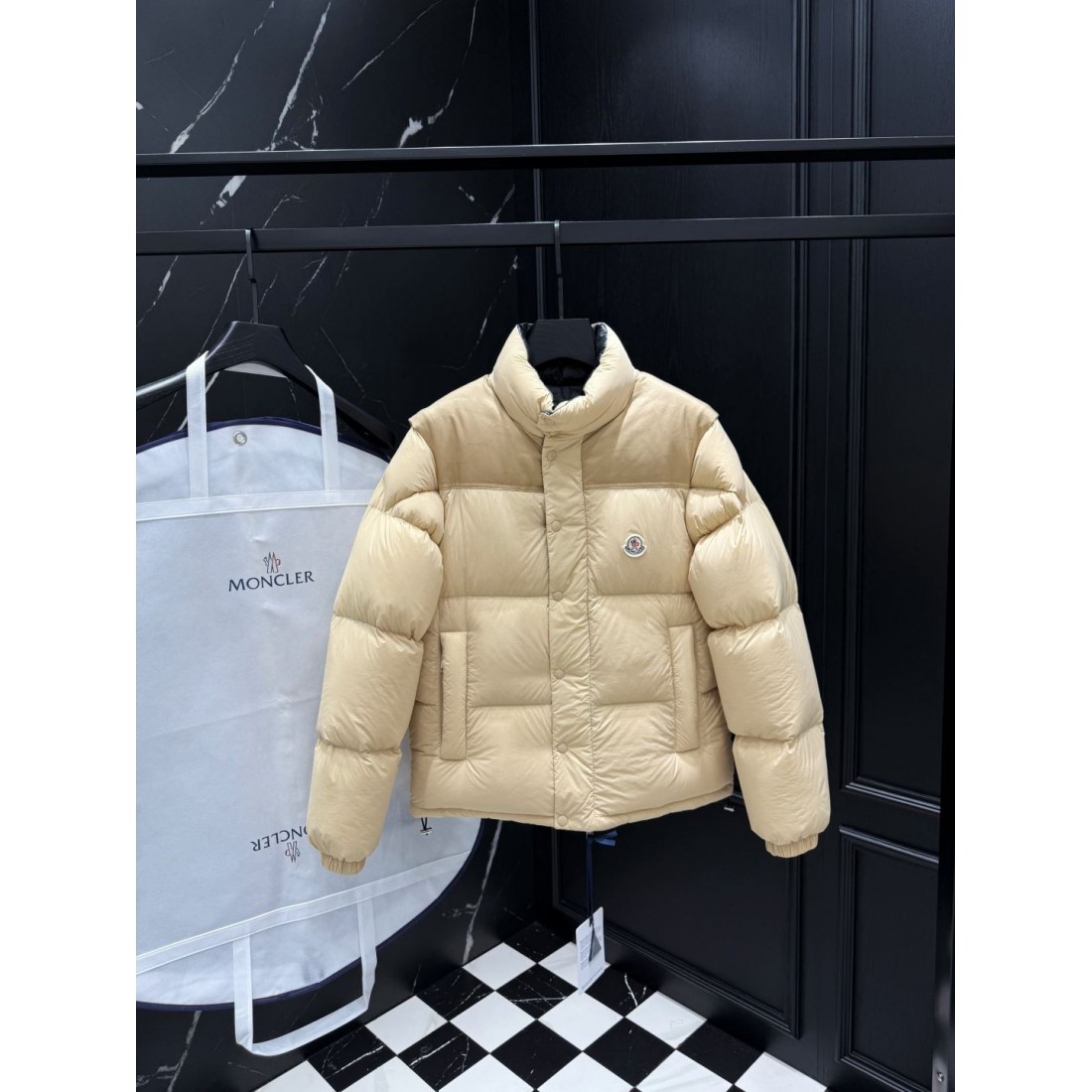 着回し自在 モンクレール 激安 2WAYダウンジャケット MONCLER デタッチャブルスリーブ