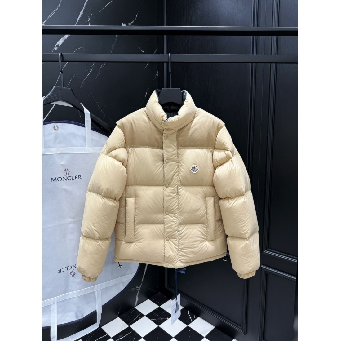 着回し自在 モンクレール 激安 2WAYダウンジャケット MONCLER デタッチャブルスリーブ
