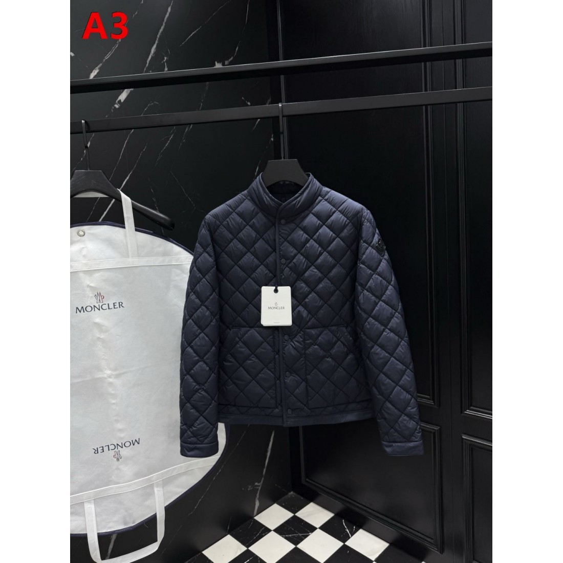 ブラック・アイボリー・ダークネイビー スタンドカラー MONCLER モンクレール コピー ダウンジャケット デイリーカジュアル