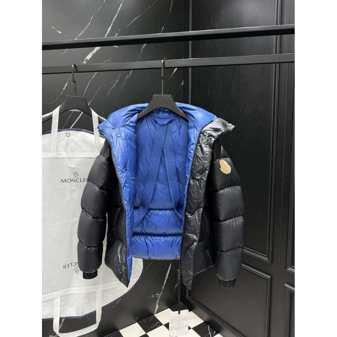 ボリュームキルティング アーバンアウトドア MONCLER モンクレール コピー ショートダウン デイリーカジュアル