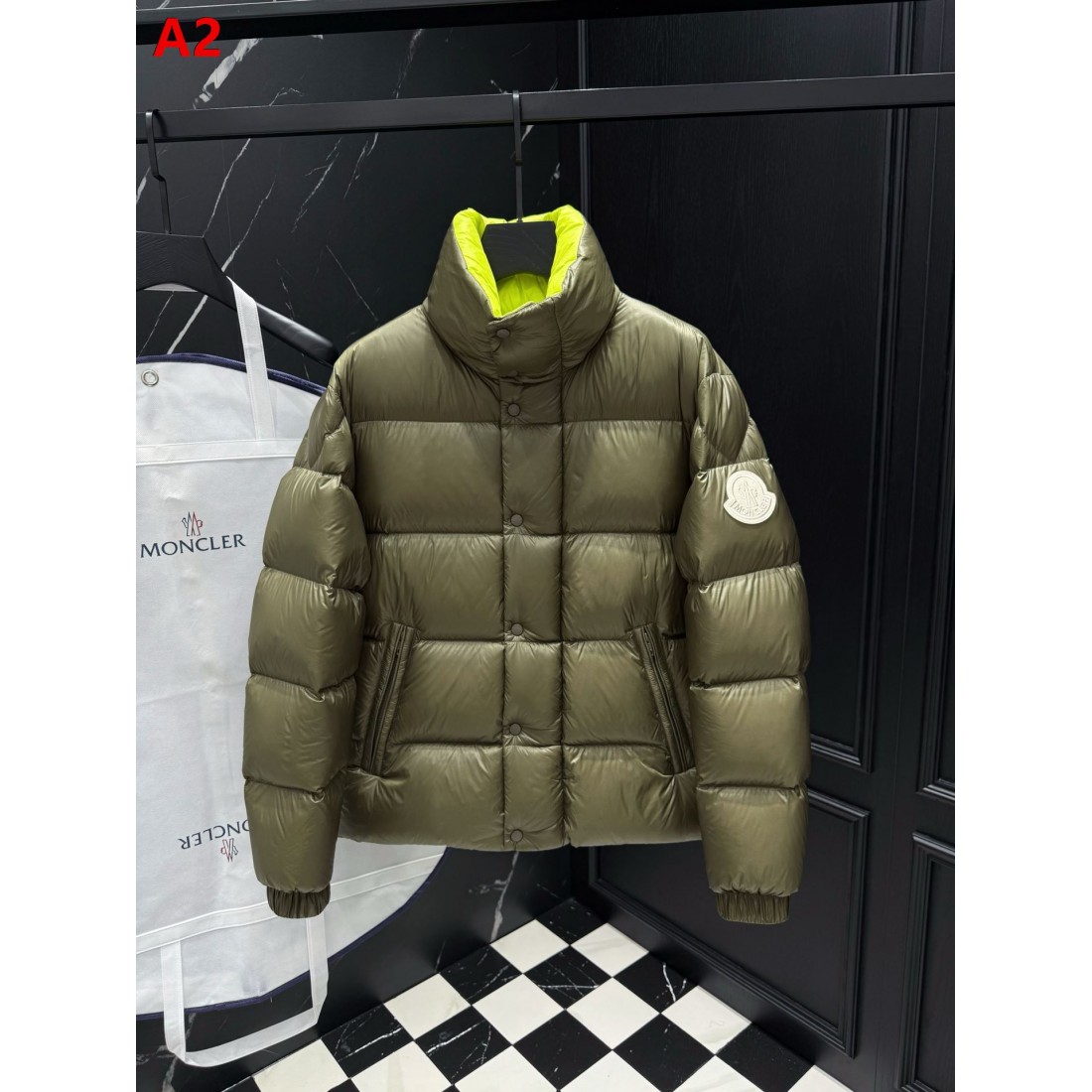 ボリュームキルティング アーバンアウトドア MONCLER モンクレール コピー ショートダウン デイリーカジュアル