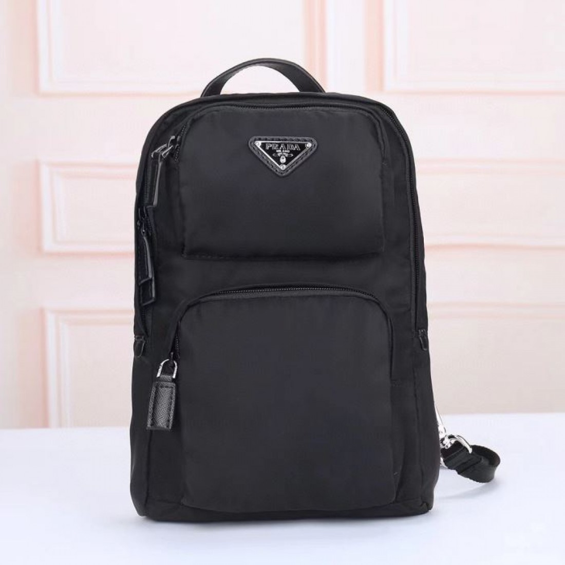 上下独立ポケット トップハンドル付き PRADA...