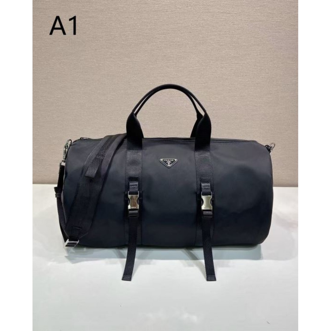 グレー ブラック2色展開 PRADA プラダ コ...