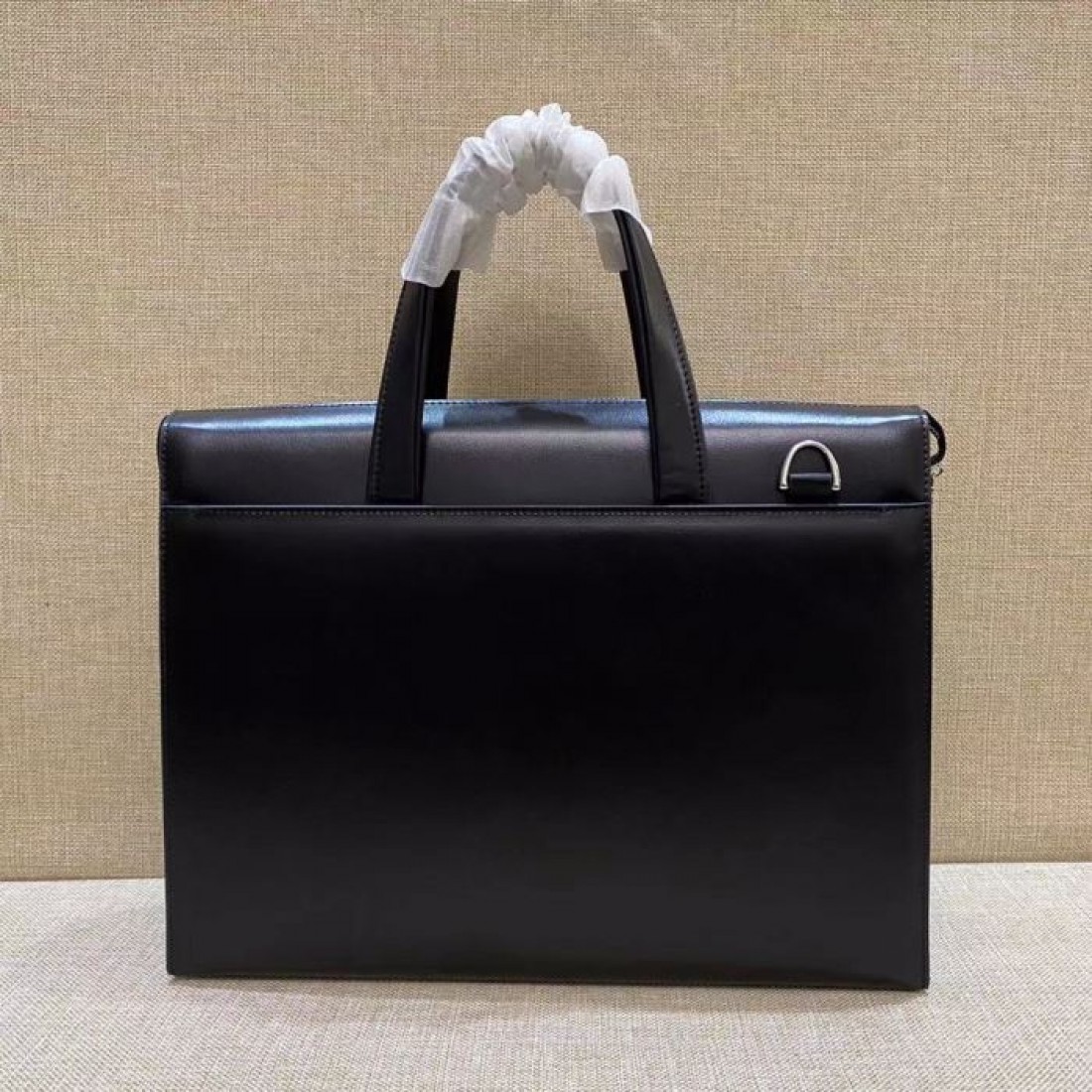 洗練レザー調 スリムデザイン PRADA プラダ コピー ハンドバッグ ブラック ブラウン 通勤出張 オフィススタイル