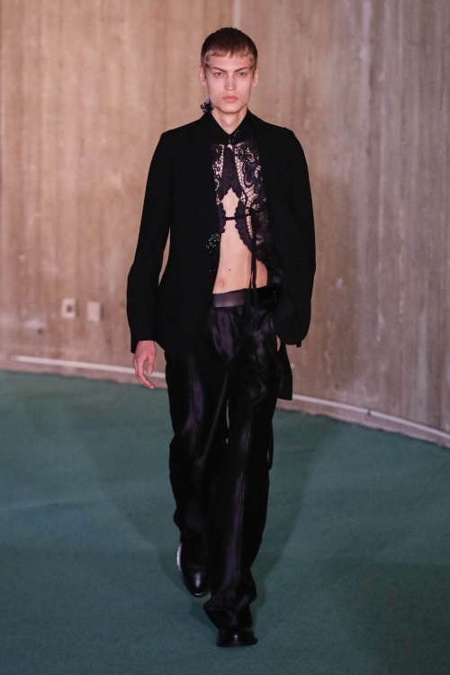 アン ドゥムルメステール 2020年秋冬コレクション - バレエ衣装着想のロマンティックな紳士服｜写真4