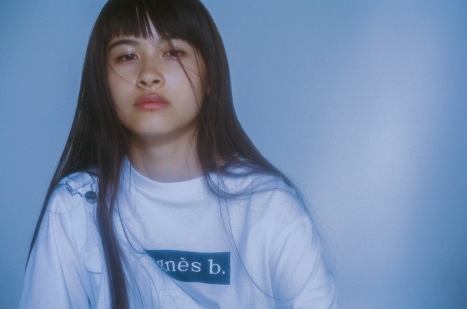 アニエスベーとアダム エ ロペの別注シリーズ、新作ロゴTシャツ - メンズウィメンズともに｜写真1