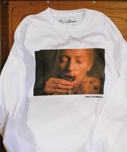 『オンリーラヴァーズレフトアライヴ』
フォトプリント ロングスリーブTシャツ 9,350円
