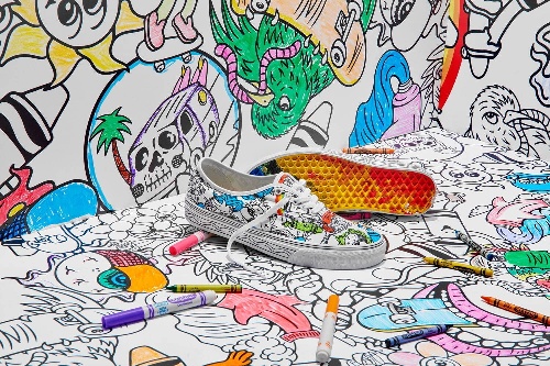 VANS"塗り絵風”にカスタム！？自分色のアッパー＆ソールが楽しめるクレヨラのコラボスニーカー｜写真2