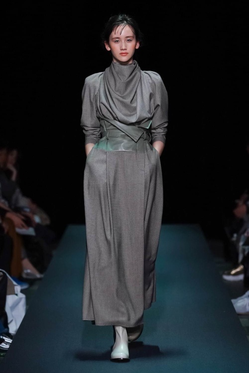 サポートサーフェス 2019-20年秋冬コレクション、ピュアな洋服を追求して｜写真2