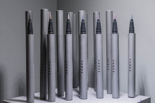 左から)THREE インディストラクティブルアイライナー 01,02,03,04,06,05,07 各3,500円＋税＜新商品＞