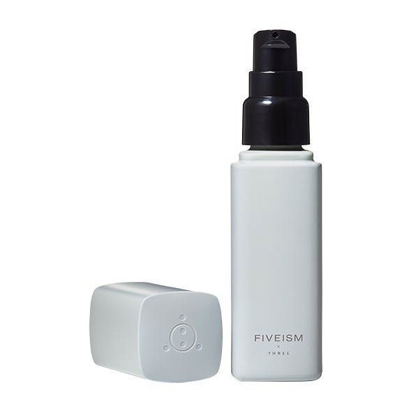 ネイキッドタッチ モイスチャライザー 03.7 SPF22／PA++　30mL 5,200円＋税＜新色＞