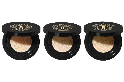 (左から)リュクス ラディアンス ルース パウダー 01、02、03 10g 各7,920円＜新製品＞