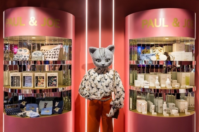 ポール & ジョー初のコンセプトショップが原宿キャットストリートに、猫モチーフのコスメ＆文具など｜写真15