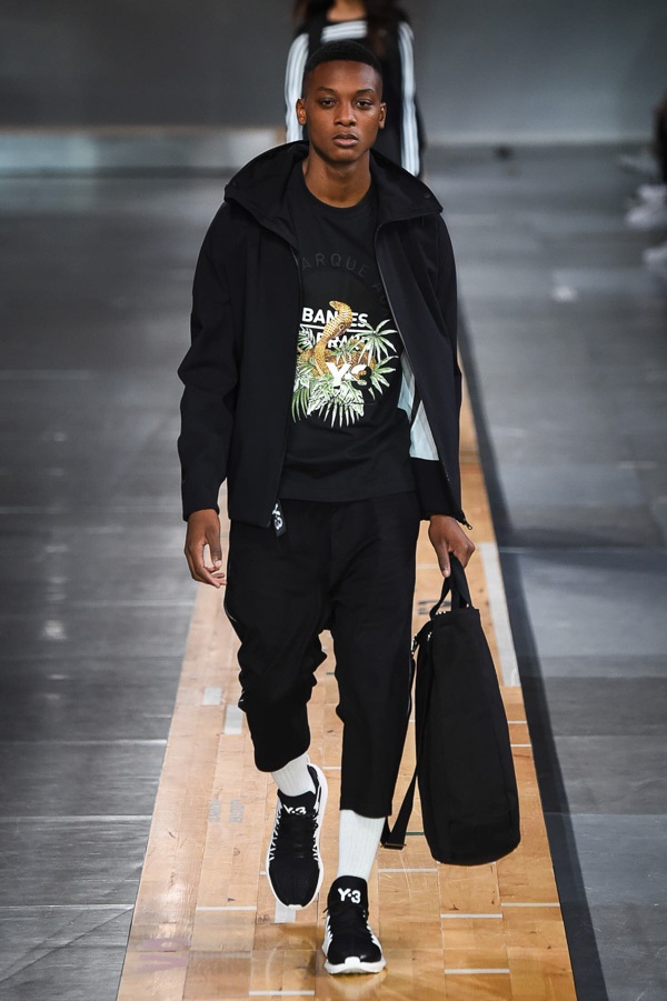 Y-3 2018年春夏コレクション - リラックスウェアに3本線の存在感を｜写真46
