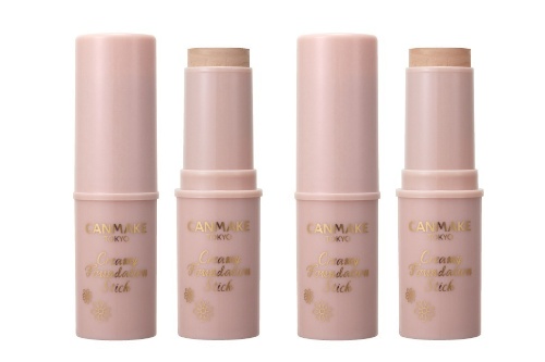 左から) クリーミーファンデーションスティック No.01、No.02 各900円＋税 SPF50+PA++++